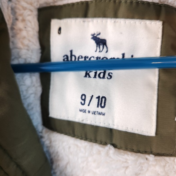 Abercrombie Boys Bomber Jacket Size 9/10 Sherpa Lined - Picture 2 of 6